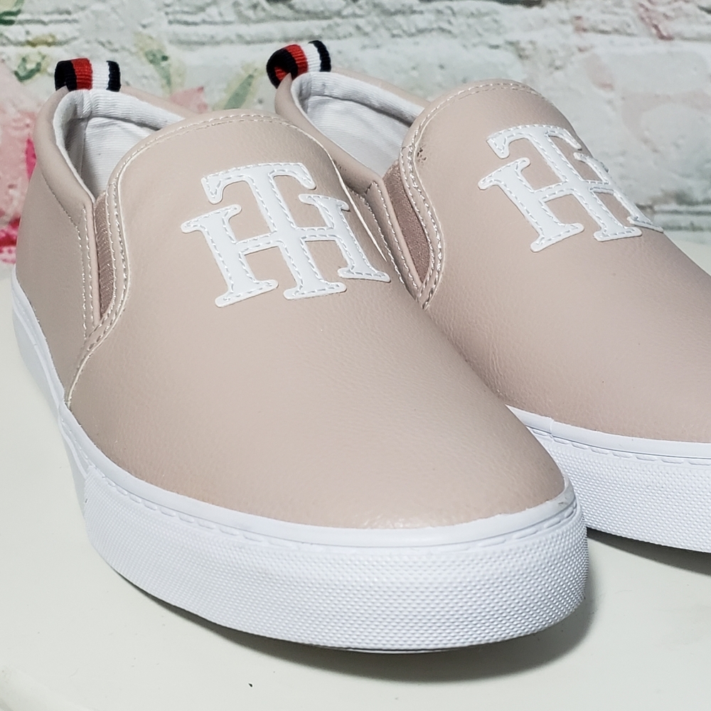 Tommy Hilfiger Women's Lucey Sneaker n Blush